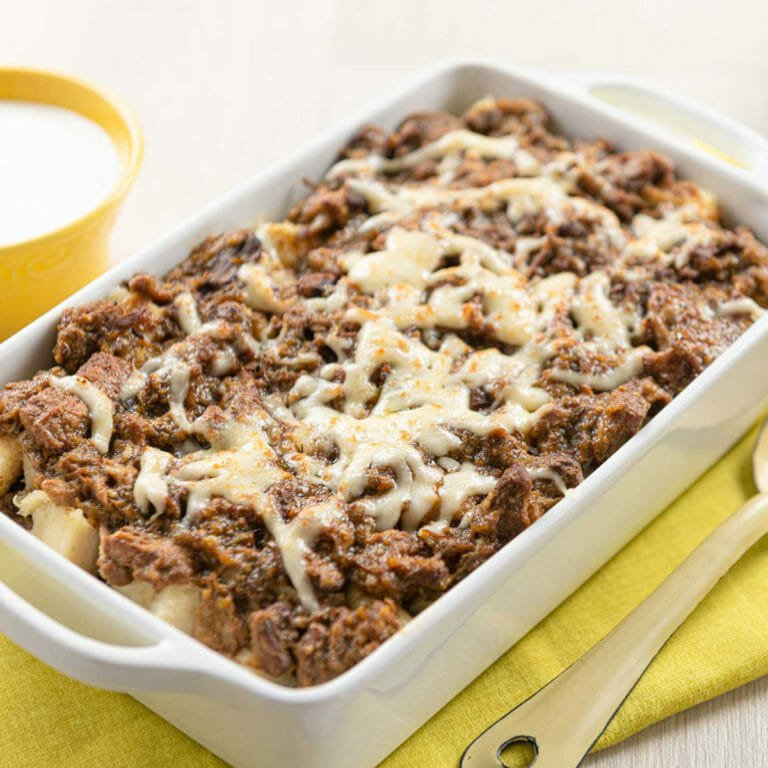 Budin de tamales con chicharron en salsa verde 768x768 - Budín de Tamales con Chicharrón en Salsa Verde