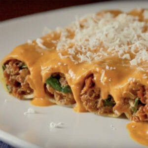 Deliciosos canelones rellenos de chilorio de soya