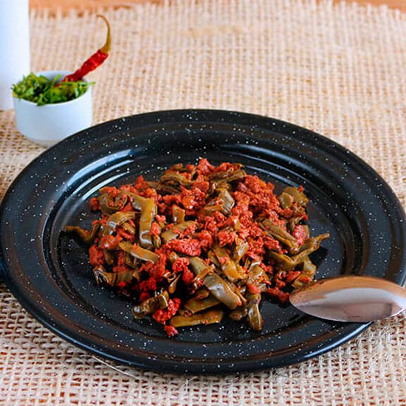 Prueba esta deliciosa receta de nopales con chorizo ranchero Chata