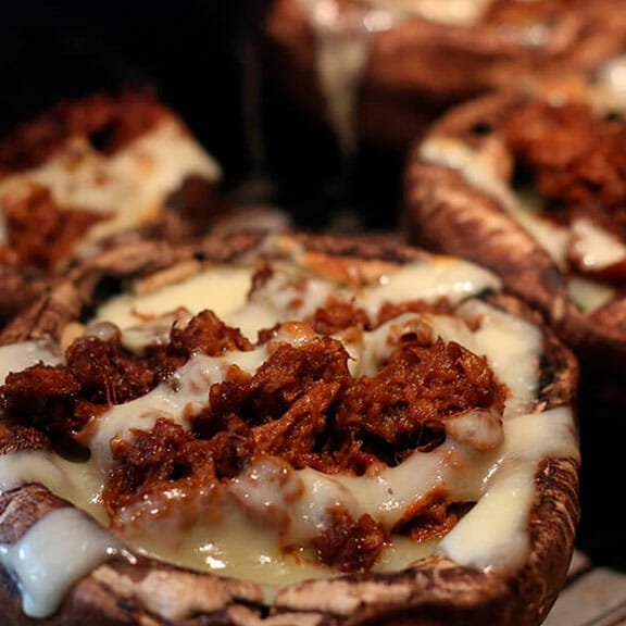 Prueba el portobello con chilorio, una comida muy competa que te fascinará