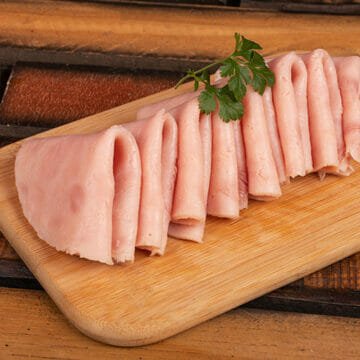 Exquisito jamón de pavo artesanal Chata en empaque original